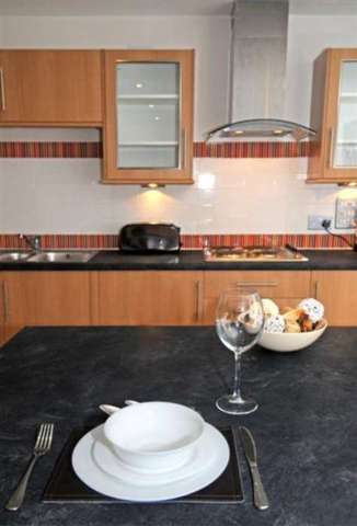  Image of 2 Bedroom Apartment to rent at Highfield House Town Mead West Green Crawley, RH11 7EH
