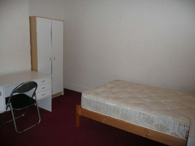  Image of 5 Bedroom House Share to rent at Selly Oak West Midlands Selly Oak, B29 7AU