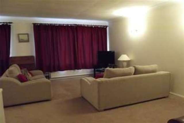  Image of 3 Bedroom Detached to rent at Dover, CT15 5EW