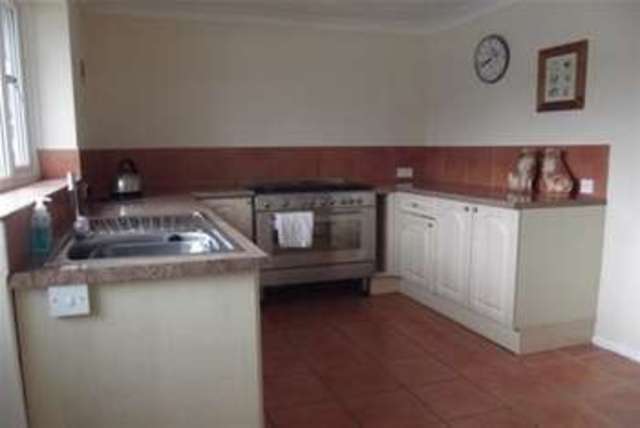  Image of 3 Bedroom Detached to rent at Dover, CT15 5EW