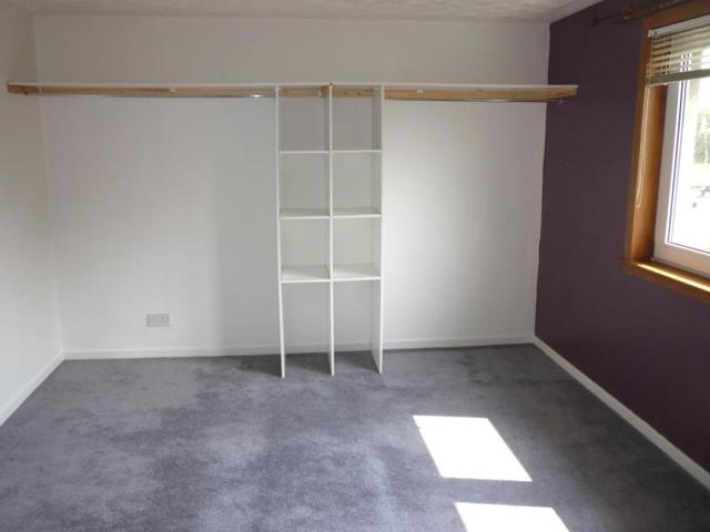  Image of 2 Bedroom Flat to rent at Cowdenbeath Fife Fife, KY4 8BP