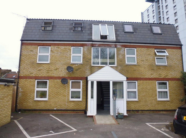  Image of 2 Bedroom Apartment to rent at East Road  Stratford, E15 3QS