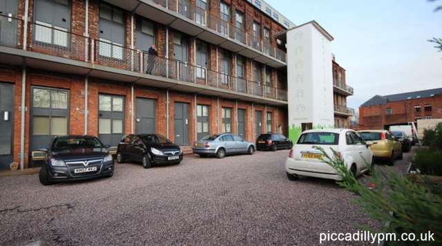  Image of 3 Bedroom Apartment to rent at Empress Street Old Trafford Manchester, M16 9EN