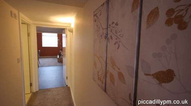  Image of 3 Bedroom Apartment to rent at Empress Street Old Trafford Manchester, M16 9EN
