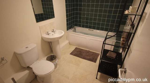  Image of 3 Bedroom Apartment to rent at Empress Street Old Trafford Manchester, M16 9EN