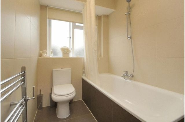  Image of 3 Bedroom Flat for sale at Fairfax Road Array South Hampstead, NW6 4EX
