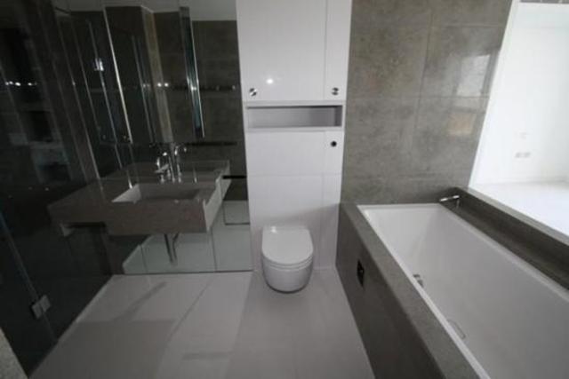  Image of 2 Bedroom Apartment to rent at Fairmount Avenue Ontario Tower Canary Wharf, E14 9UN