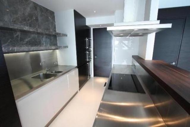  Image of 2 Bedroom Apartment to rent at Fairmount Avenue Ontario Tower Canary Wharf, E14 9UN