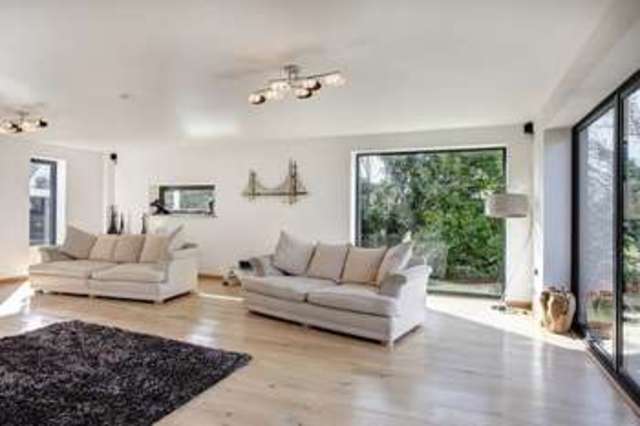  Image of 4 Bedroom Property for sale at Thrigby Road Filby Great Yarmouth, NR29 3HJ