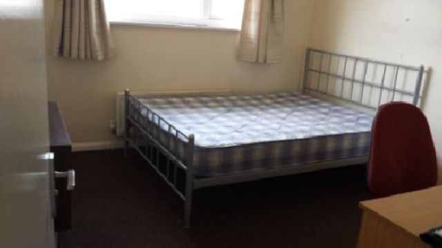  Image of 4 Bedroom House Share to rent at Selly Oak West Midlands Selly Oak, B29 6PH