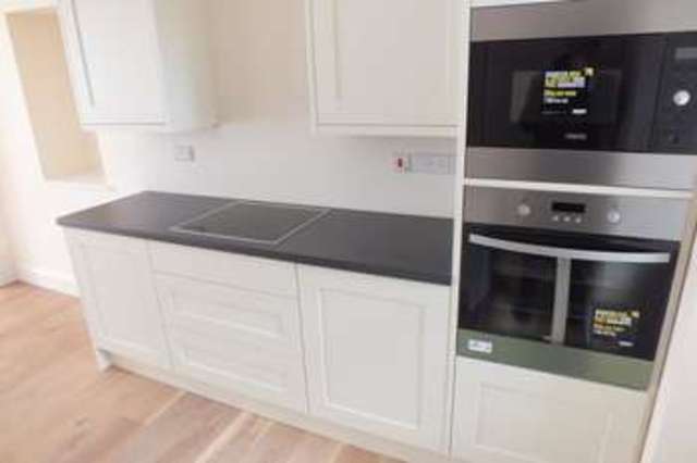  Image of 2 Bedroom Flat for sale at Tenby Pembrokeshire Tenby, SA70 8AA