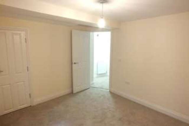  Image of 2 Bedroom Flat for sale at Tenby Pembrokeshire Tenby, SA70 8AA