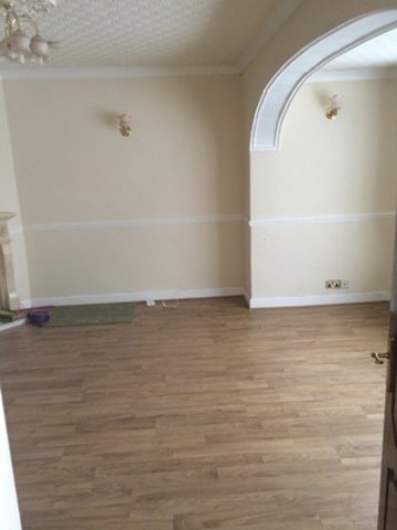  Image of 3 Bedroom Semi-Detached to rent at FOREST AVENUE  CHIGWELL, IG7 5BP