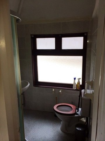  Image of 3 Bedroom Semi-Detached to rent at FOREST AVENUE  CHIGWELL, IG7 5BP