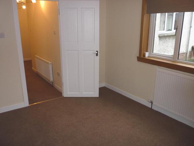  Image of 2 Bedroom Flat to rent at Rosyth Fife Fife, KY11 2UJ