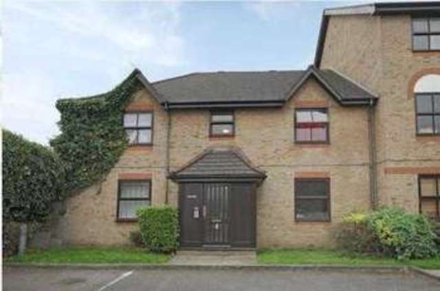  Image of 1 Bedroom Apartment to rent at South Wimbledon, SW19 1PX