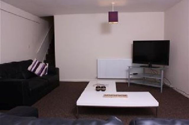  Image of 6 Bedroom House Share to rent at Lenton Nottinghamshire Lenton, NG7 2DQ
