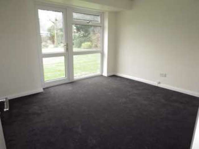  Image of 2 Bedroom Flat to rent at Tadcaster LS24 Tadcaster, LS24 9JD