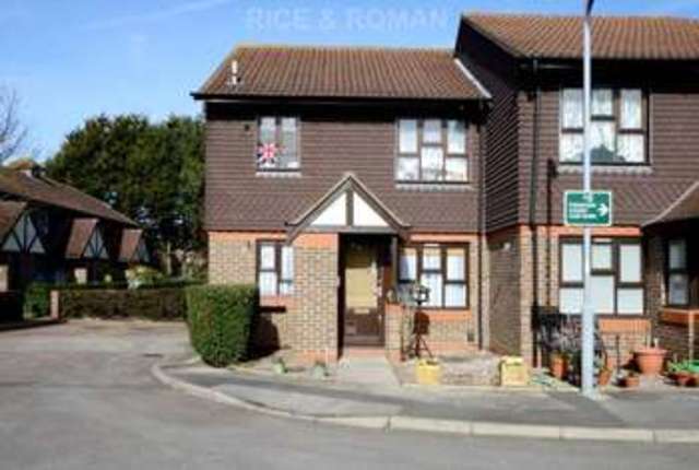  Image of 1 Bedroom Retirement Property for sale at Gooding Close  New Malden, KT3 5DQ