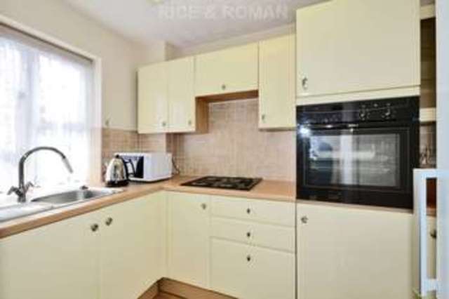  Image of 1 Bedroom Retirement Property for sale at Gooding Close  New Malden, KT3 5DQ