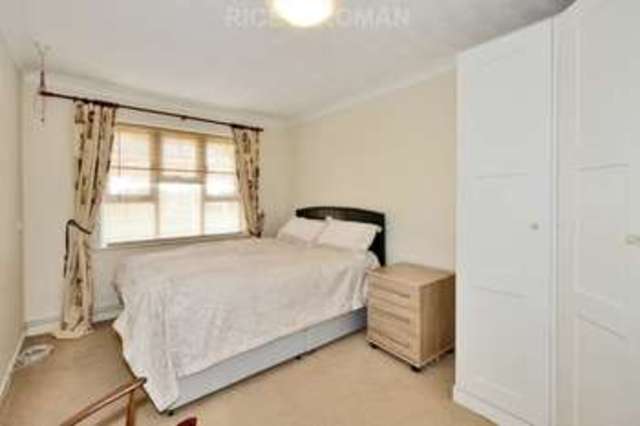  Image of 1 Bedroom Retirement Property for sale at Gooding Close  New Malden, KT3 5DQ
