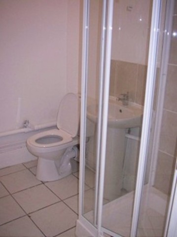  Image of Studio to rent at Green Lanes  Palmers Green, N13 5UE