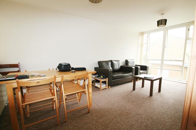  Image of 1 Bedroom Flat to rent at Galleons Lock  London, E16 2RJ