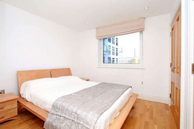  Image of Semi-Detached to rent at Fulham SW6 2SS Fulham London, SW6 2SS