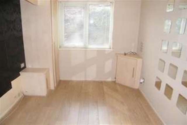  Image of 1 Bedroom Flat to rent at Harrogate, HG3 2XW