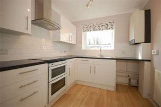  Image of 2 Bedroom Flat to rent at Uckfield, TN22 1DY