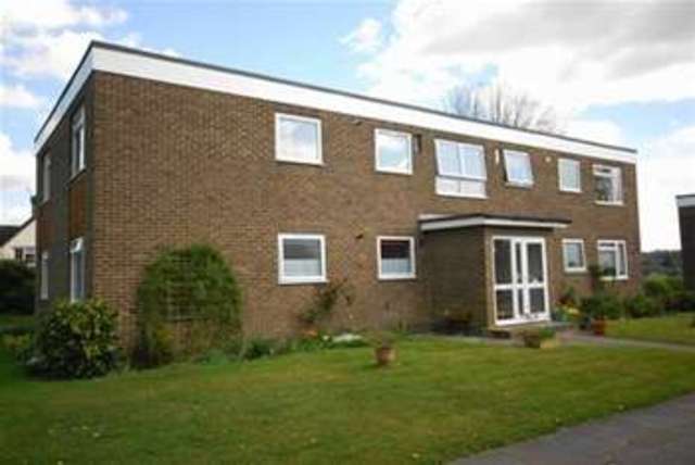  Image of 2 Bedroom Flat to rent at Uckfield, TN22 1DY