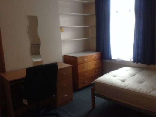  Image of 3 Bedroom House Share to rent at Selly Oak West Midlands Selly Oak, B29 6EP