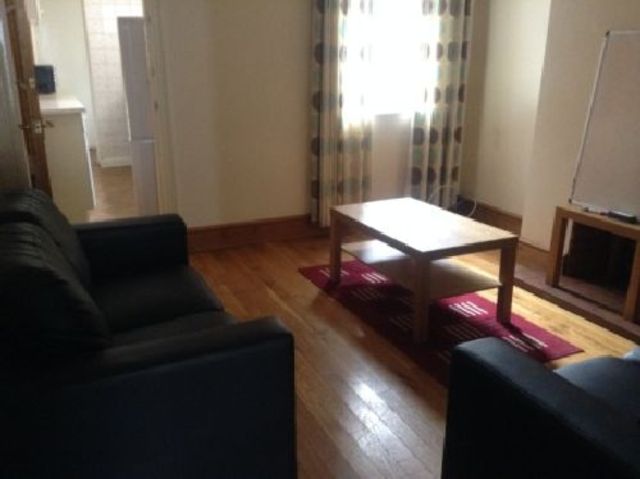  Image of 3 Bedroom House Share to rent at Selly Oak West Midlands Selly Oak, B29 6EP