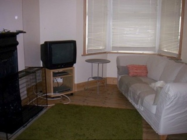  Image of Flat to rent at Junction Road  Edmonton, N9 7JU