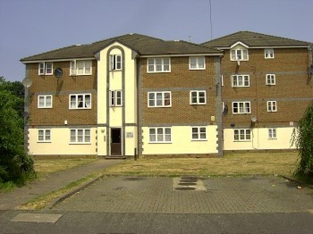  Image of 1 Bedroom Ground Flat to rent at Keats Close  Enfield, EN3 4PR