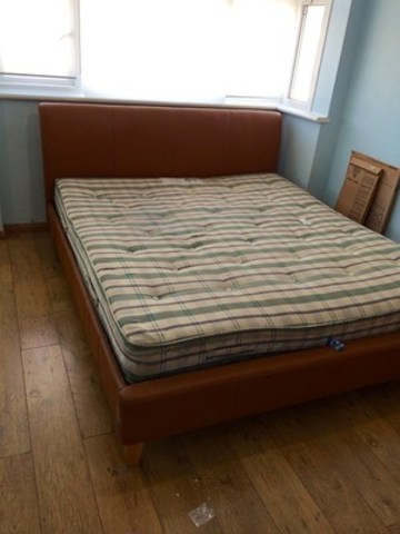  Image of 2 Bedroom Terraced to rent at KELLY WAY  CHADWELL HEATH, RM6 6XH