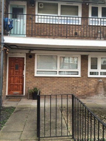  Image of 1 Bedroom Ground Flat to rent at KIMBERLY HOUSE GALBRAITH STREET LIMEHOUSE, E14 3LS