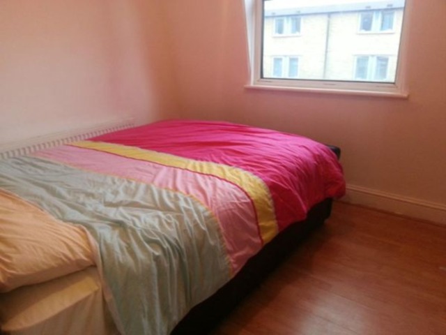  Image of 1 Bedroom Flat to rent at Kings Cross Road  Kings Cross, WC1X 9DS
