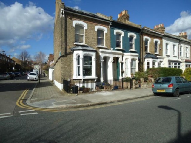  Image of 1 Bedroom Flat to rent at Kings Cross Road  Kings Cross, WC1X 9DS
