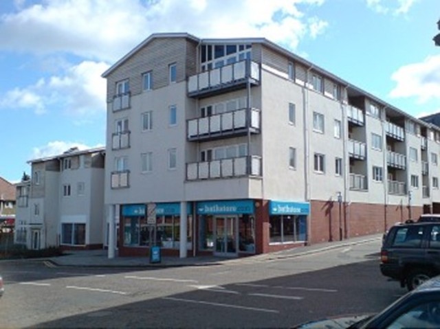  Image of 1 Bedroom Flat to rent at Lantern Court Winchmore Hill Road London, N14 6PT