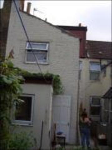  Image of 4 Bedroom Terraced for sale at LESLIE ROAD  Leytonstone, E11 4HF