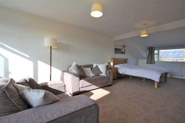  Image of 1 Bedroom House Share to rent at Reading  Reading, RG30 4LG