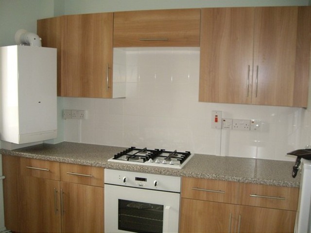  Image of 1 Bedroom Flat for sale at Longbridge Road  Barking, RM8 2DB