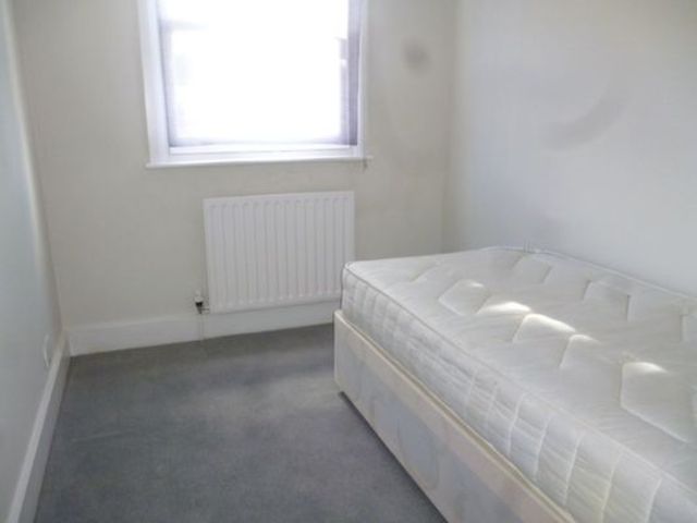  Image of 2 Bedroom Semi-Detached to rent at Manor Road  Walthamstow, E17 5RZ