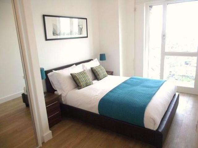 Image of 3 Bedroom Flat for sale at Marner Point Bromley By Bow London, E3 3QB