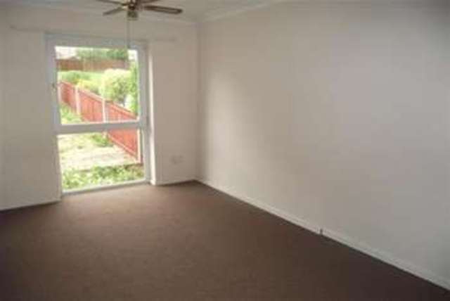  Image of 3 Bedroom Detached to rent at Southampton, SO16 8GR