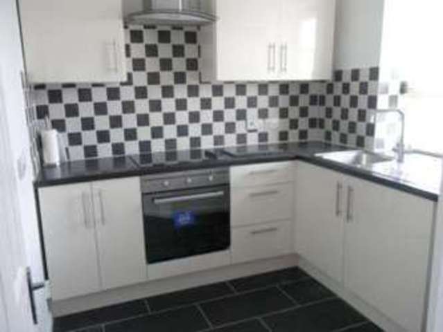  Image of 1 Bedroom Apartment to rent at Memorial Avenue  West Ham, E15 3BT