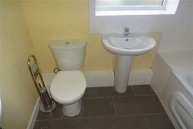  Image of 2 Bedroom Property to rent at Willenhall, WV12 5LY