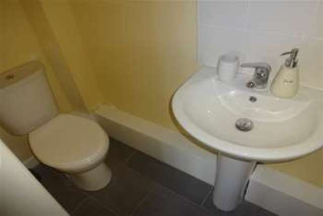  Image of 2 Bedroom Property to rent at Willenhall, WV12 5LY
