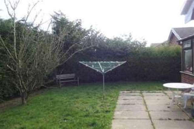  Image of 2 Bedroom Detached to rent at Wrexham, LL11 3YY